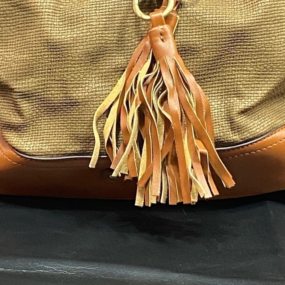 Heys Bucket Purse Fringe Drawstring Inner zip - Picture 2 of 9